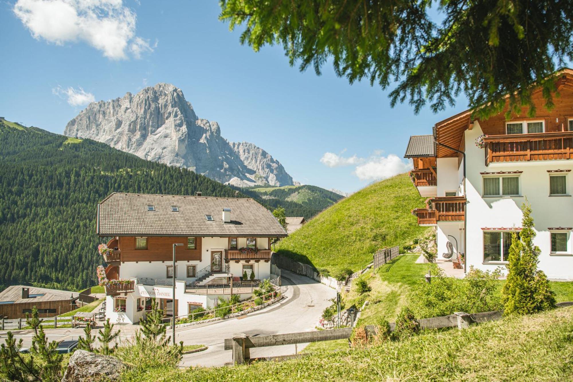 Hotel Daniel Apartments Selva di Val Gardena Exterior foto